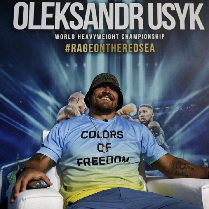 Друзья Усика погибли в войне с Россией: боксер признался, что пережил ужасные события в первый месяц вторжения